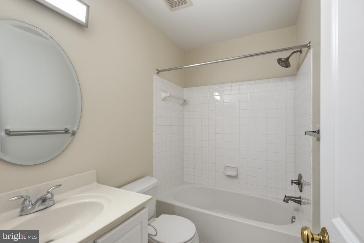 8108 Dove Cottage Court photo 27
