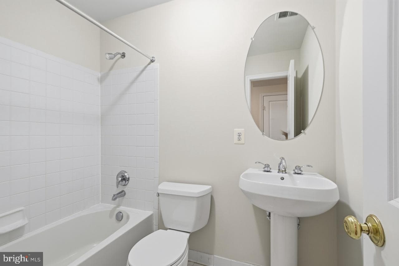8108 Dove Cottage Court photo 35