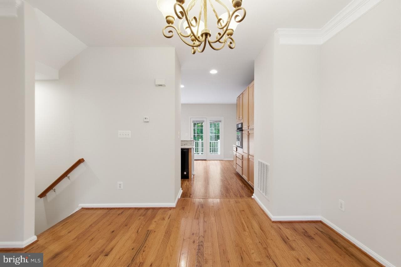 8108 Dove Cottage Court photo 4