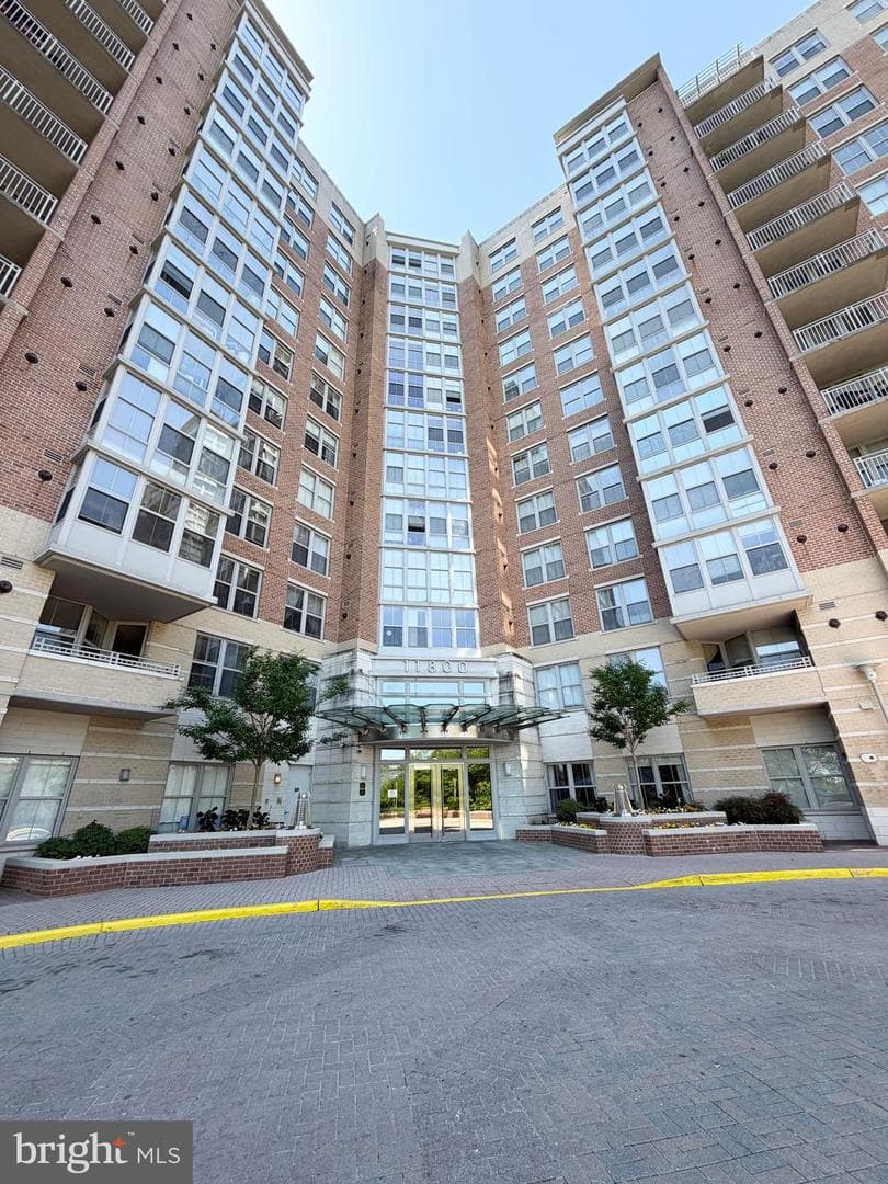 11800 Sunset Hills Rd # 422