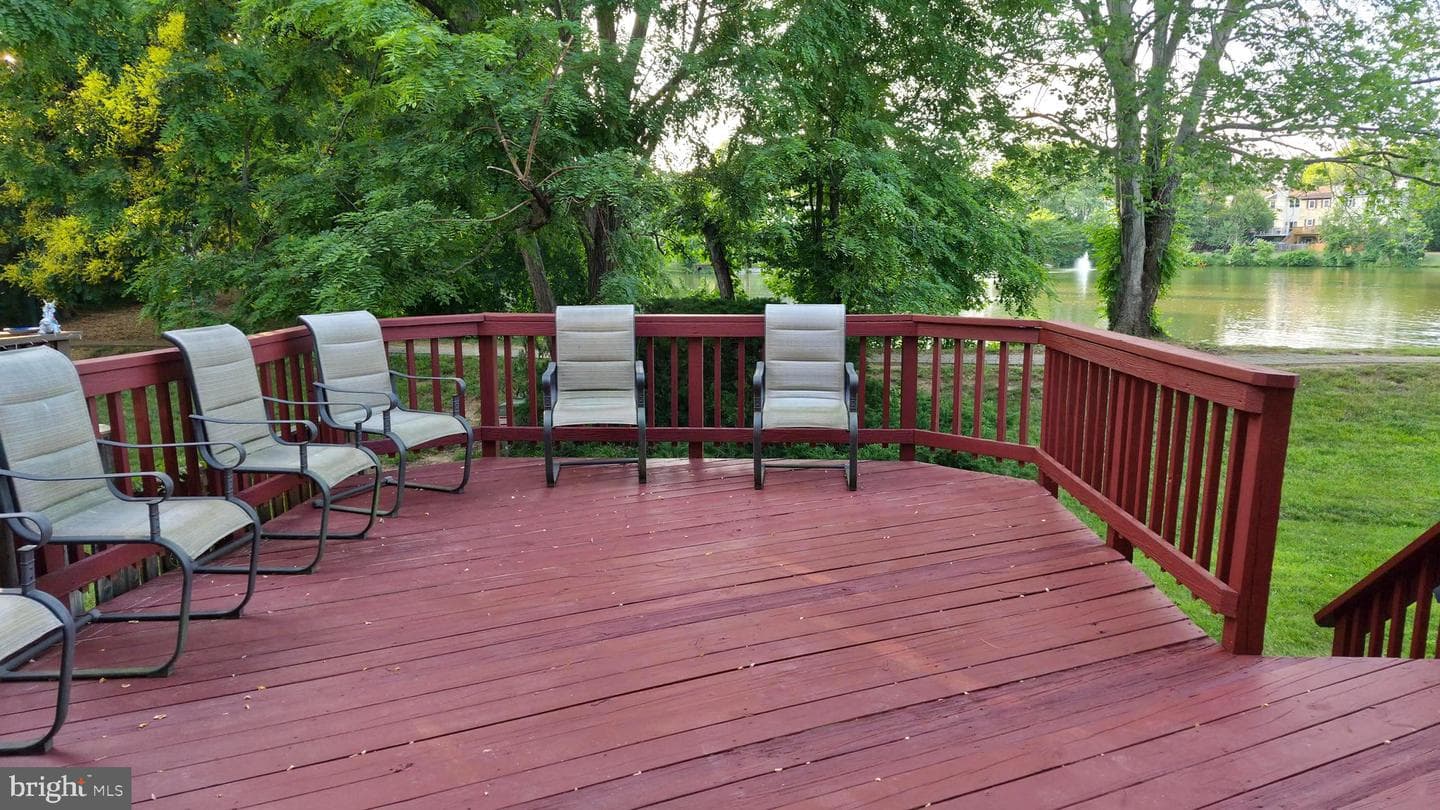 7106 Snug Harbor Court photo 33