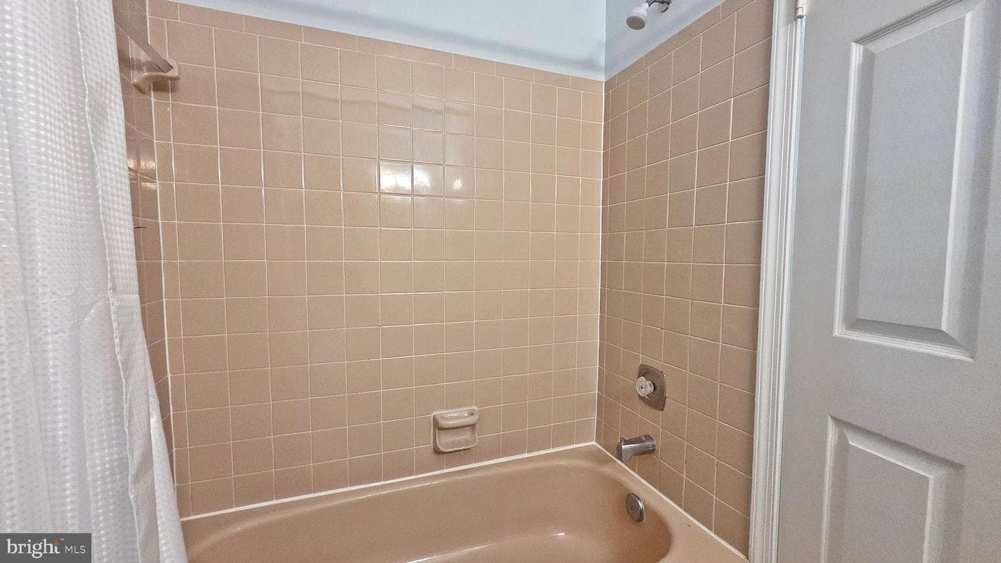 5908 Oakland Park Drive photo 33