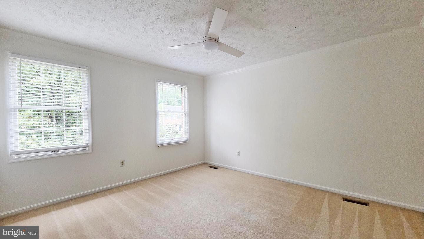 5908 Oakland Park Drive photo 35