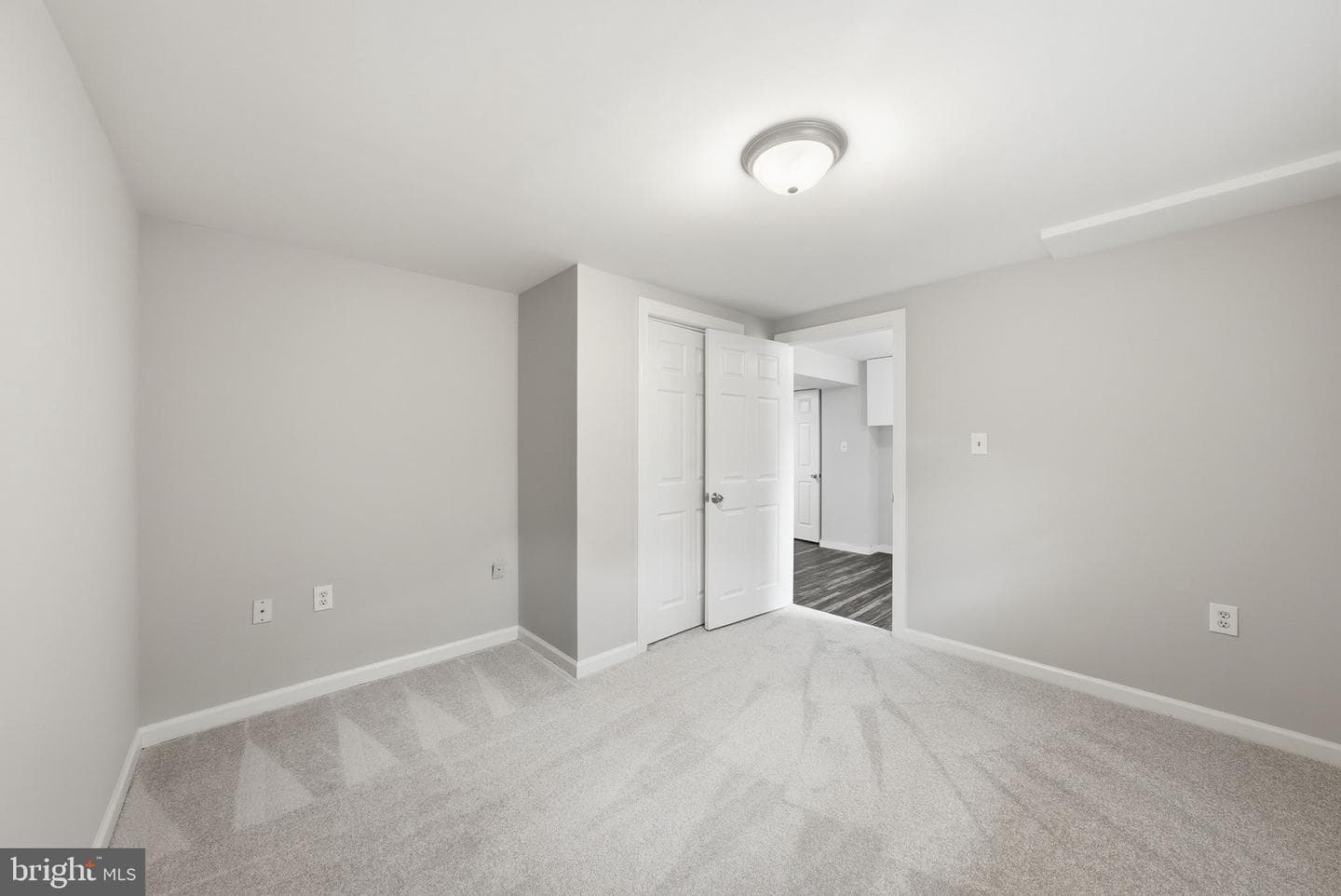7612 Mahoney Drive photo 32