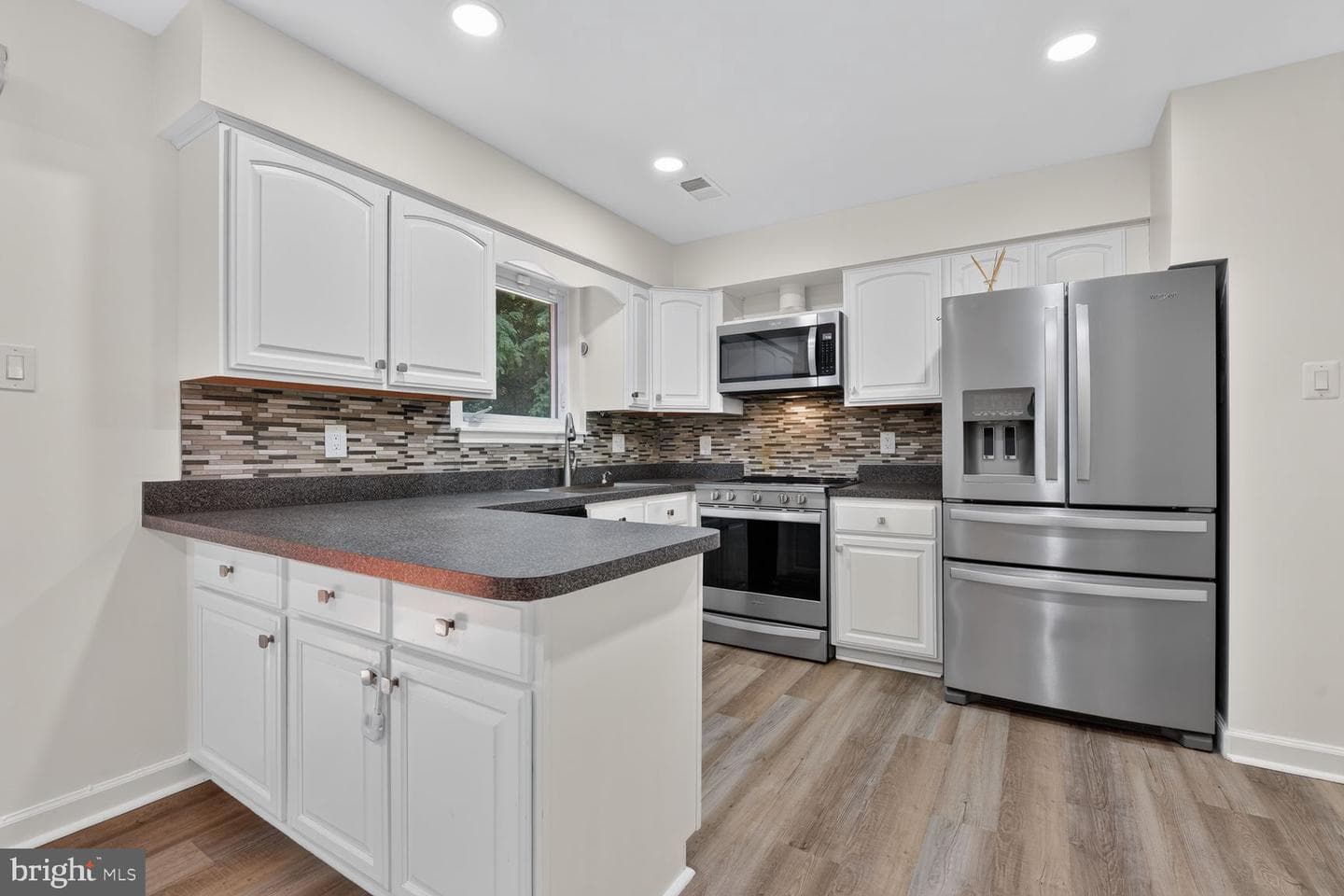 2986 Borge Street photo 11