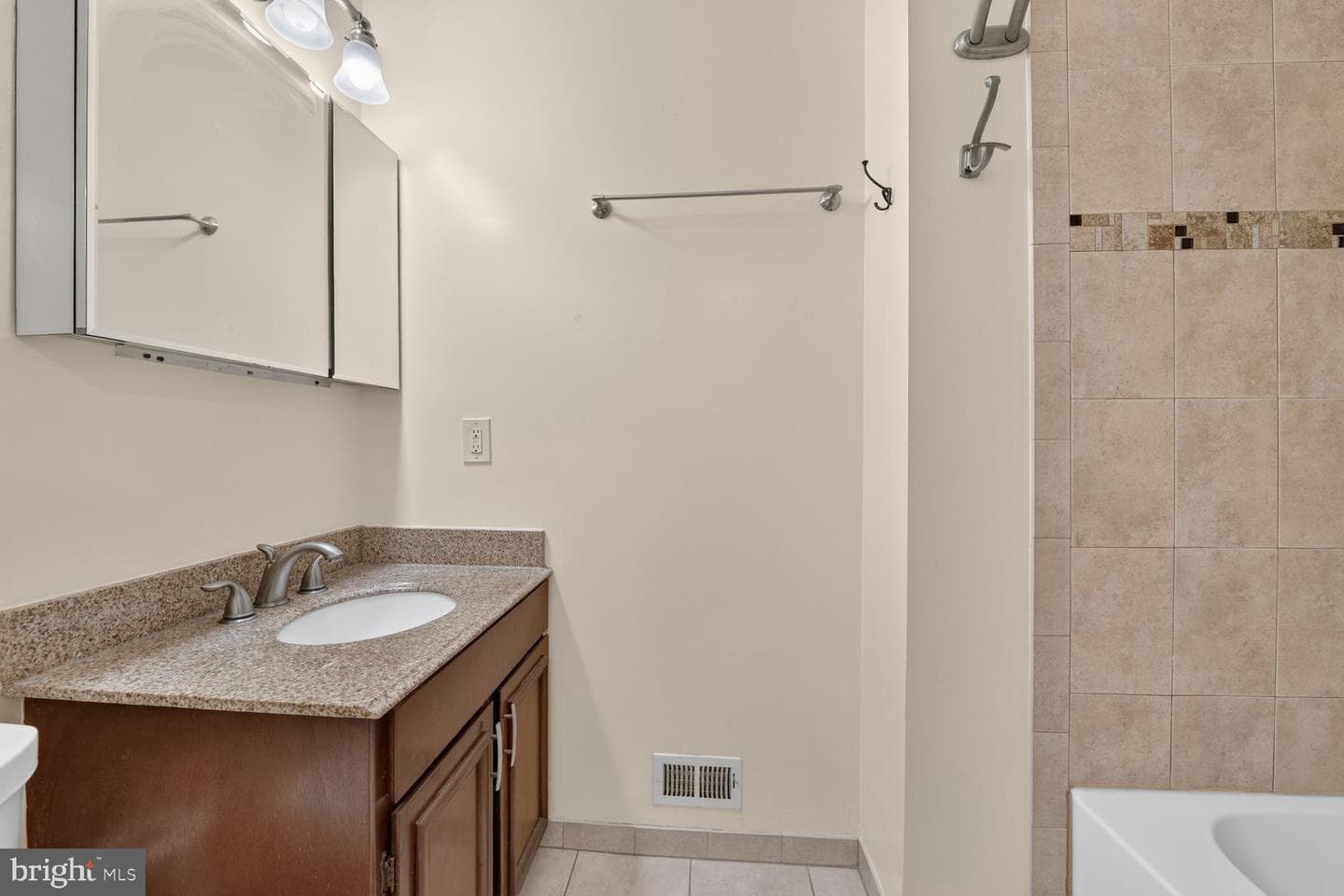 2986 Borge Street photo 17
