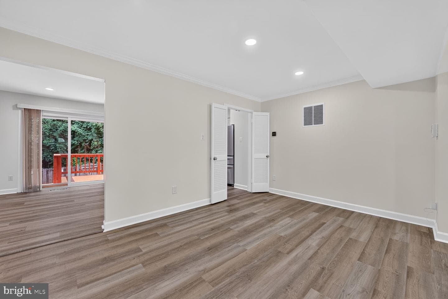 2986 Borge Street photo 4