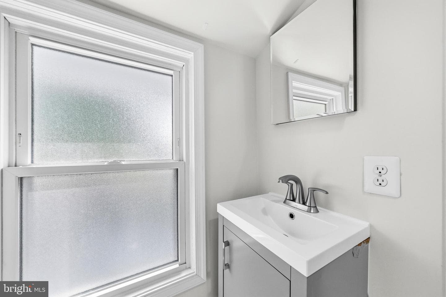 6019 N Kings Highway photo 30