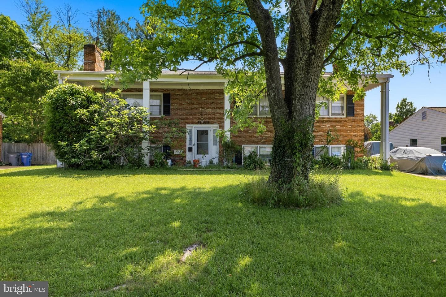 1559 Evers Drive photo 2