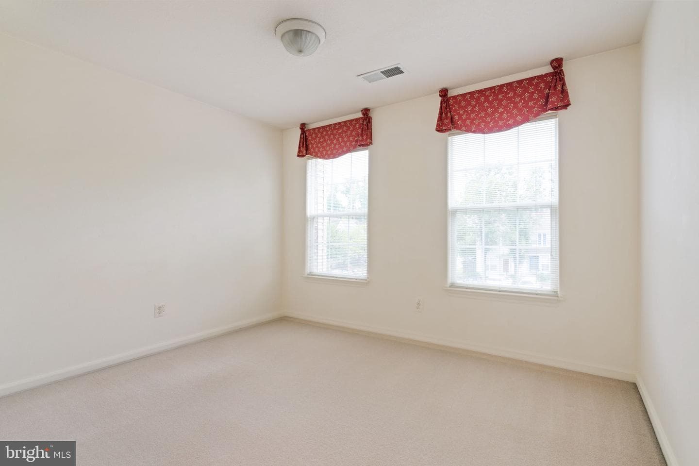 13280 Maple Creek Lane photo 25