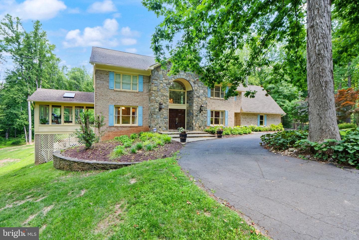 431 Olympia Way photo 7