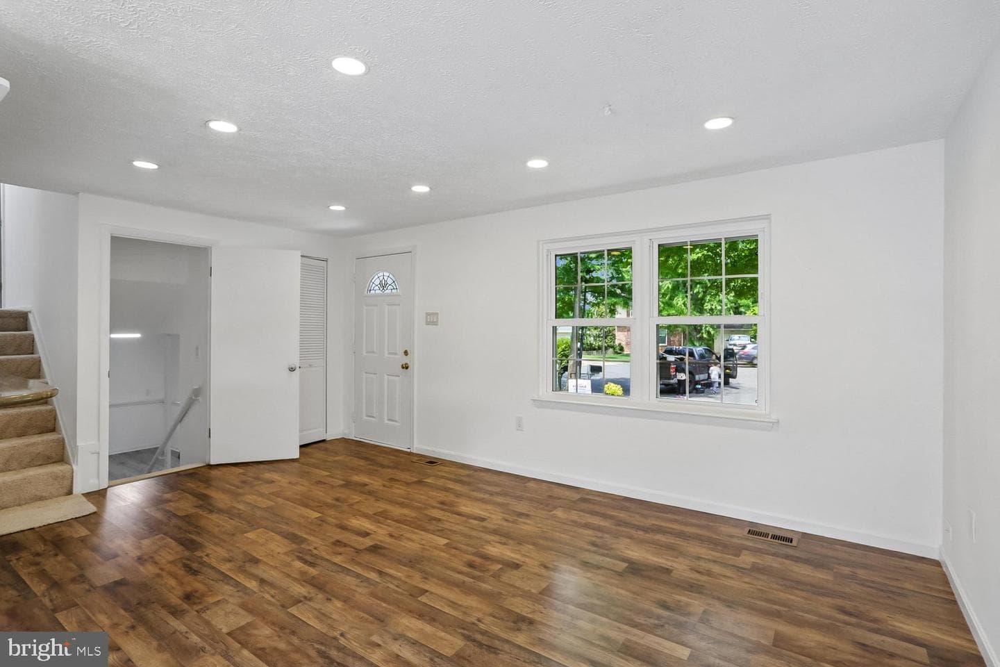 5706 Oak Apple Court photo 15