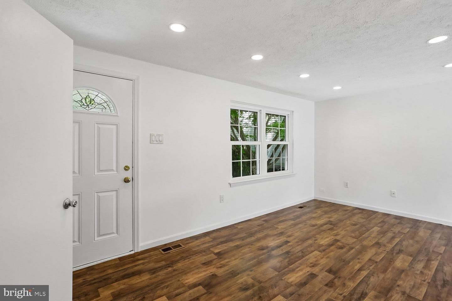 5706 Oak Apple Court photo 16