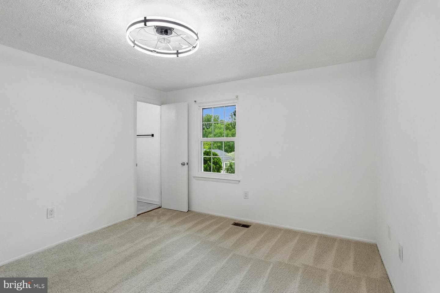 5706 Oak Apple Court photo 28