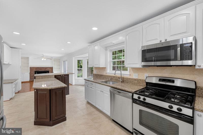 12212 Meadowstream photo 20