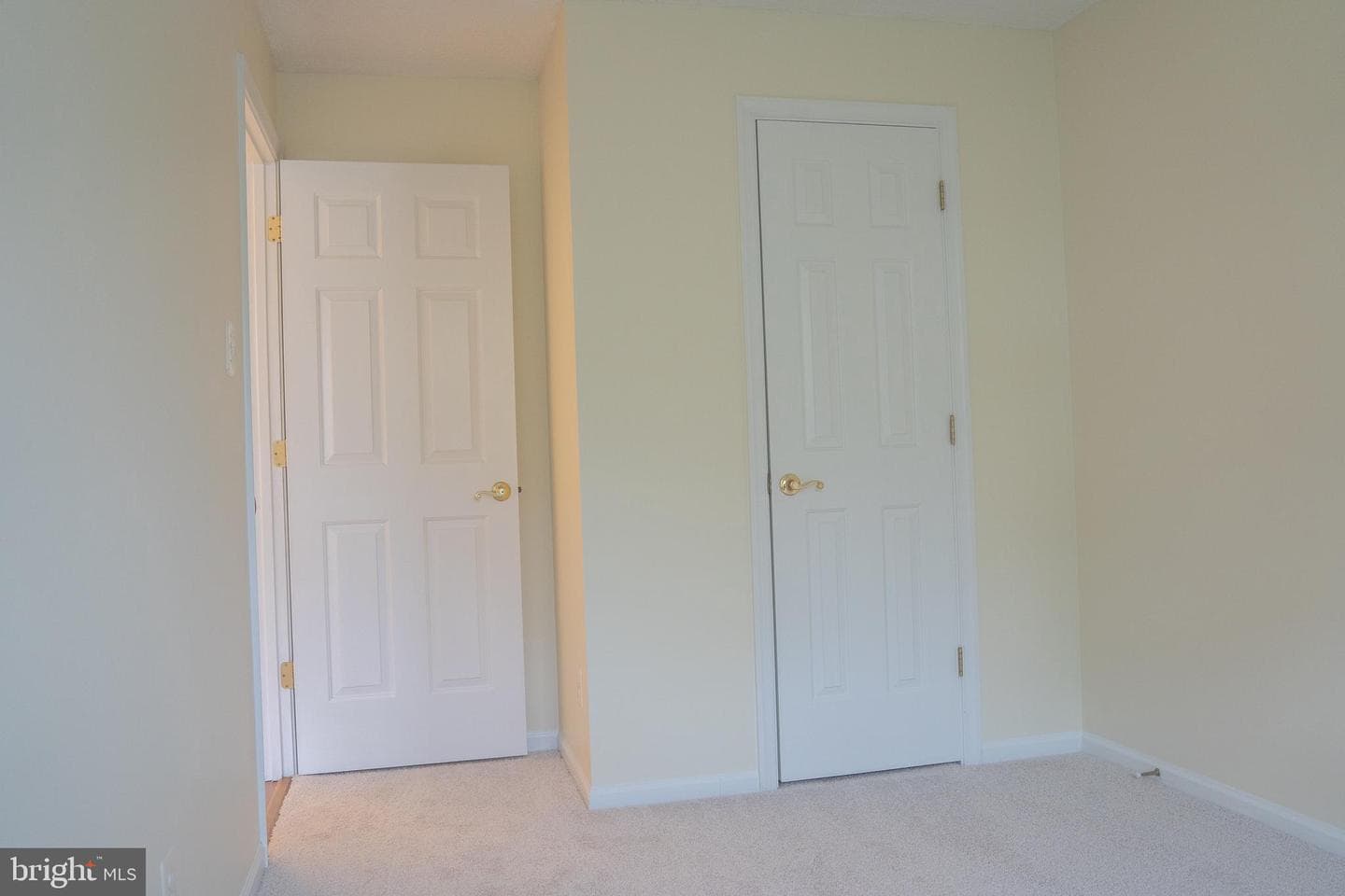 12101 Greenwood Court #301 photo 31