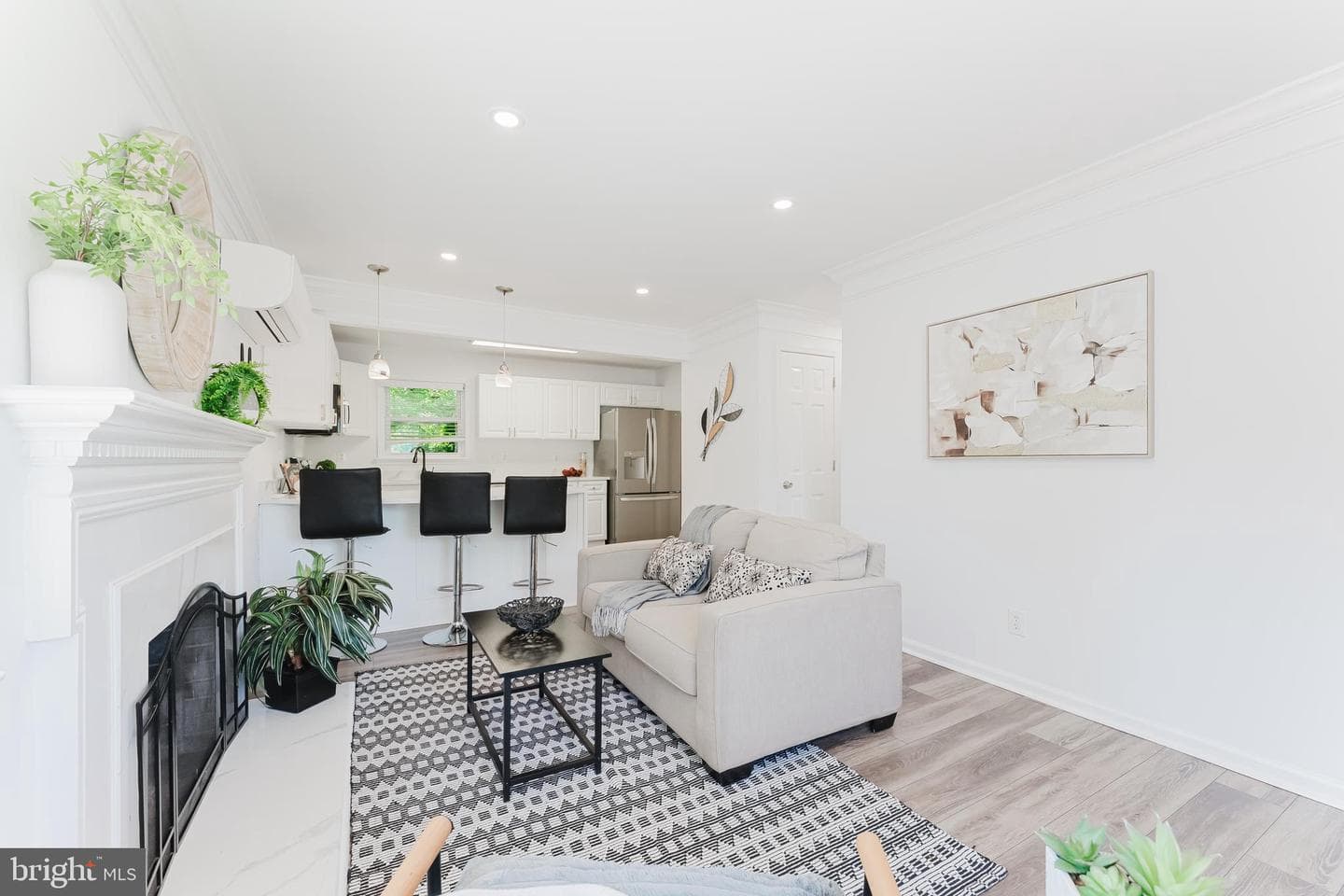 3269 Annandale Road photo 5