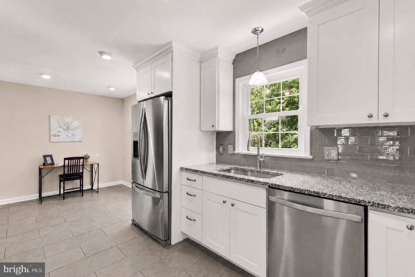 8221 Doctor Craik Court photo 9