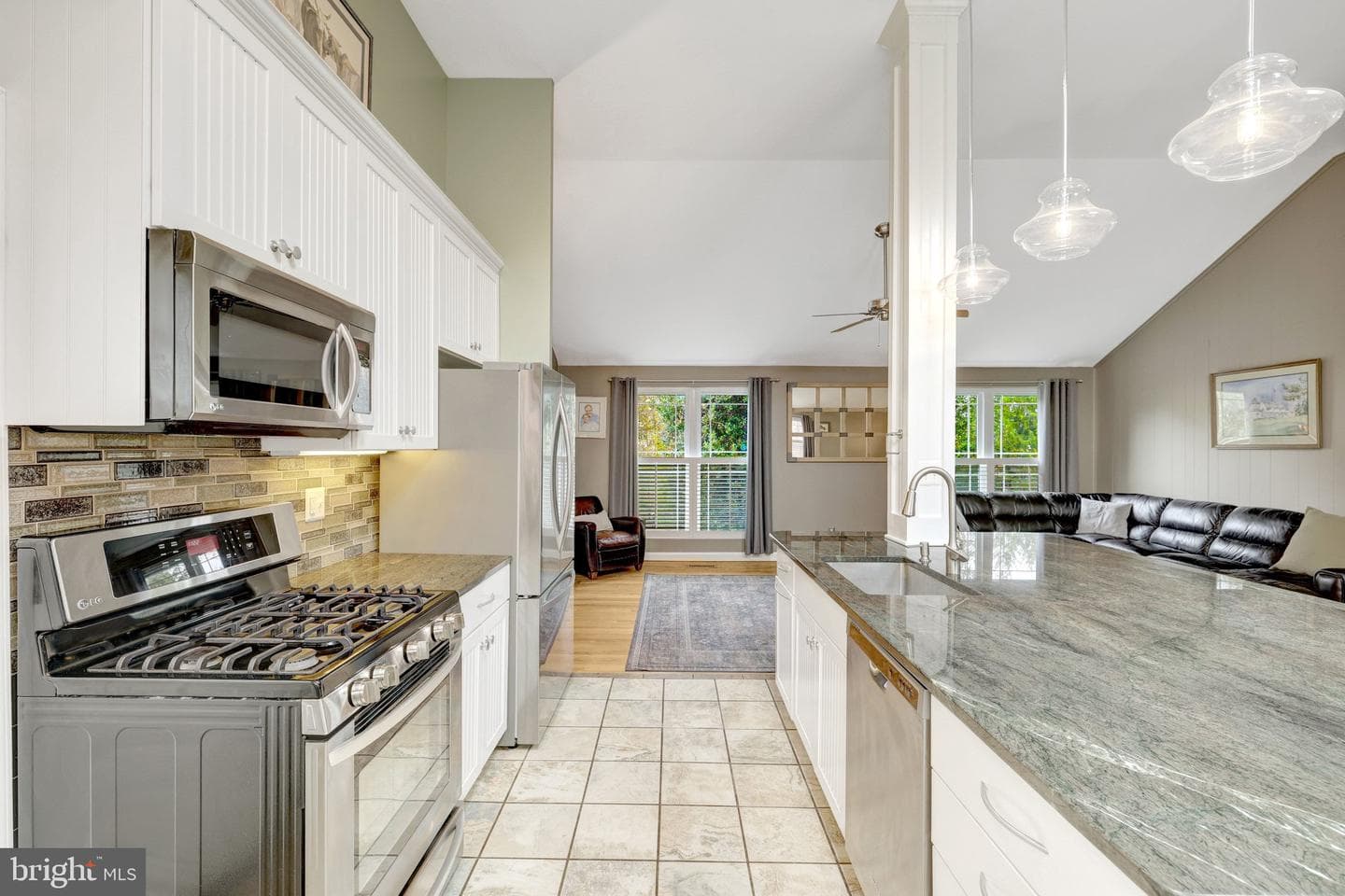 6900 Southridge Drive photo 9