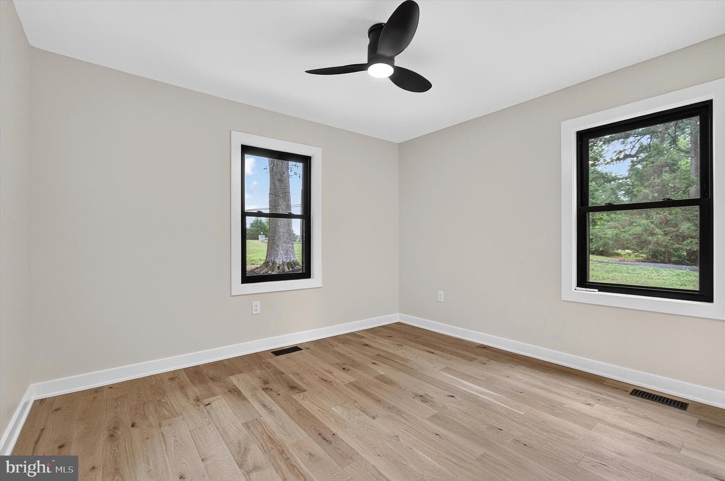 12365 Henderson Road photo 32