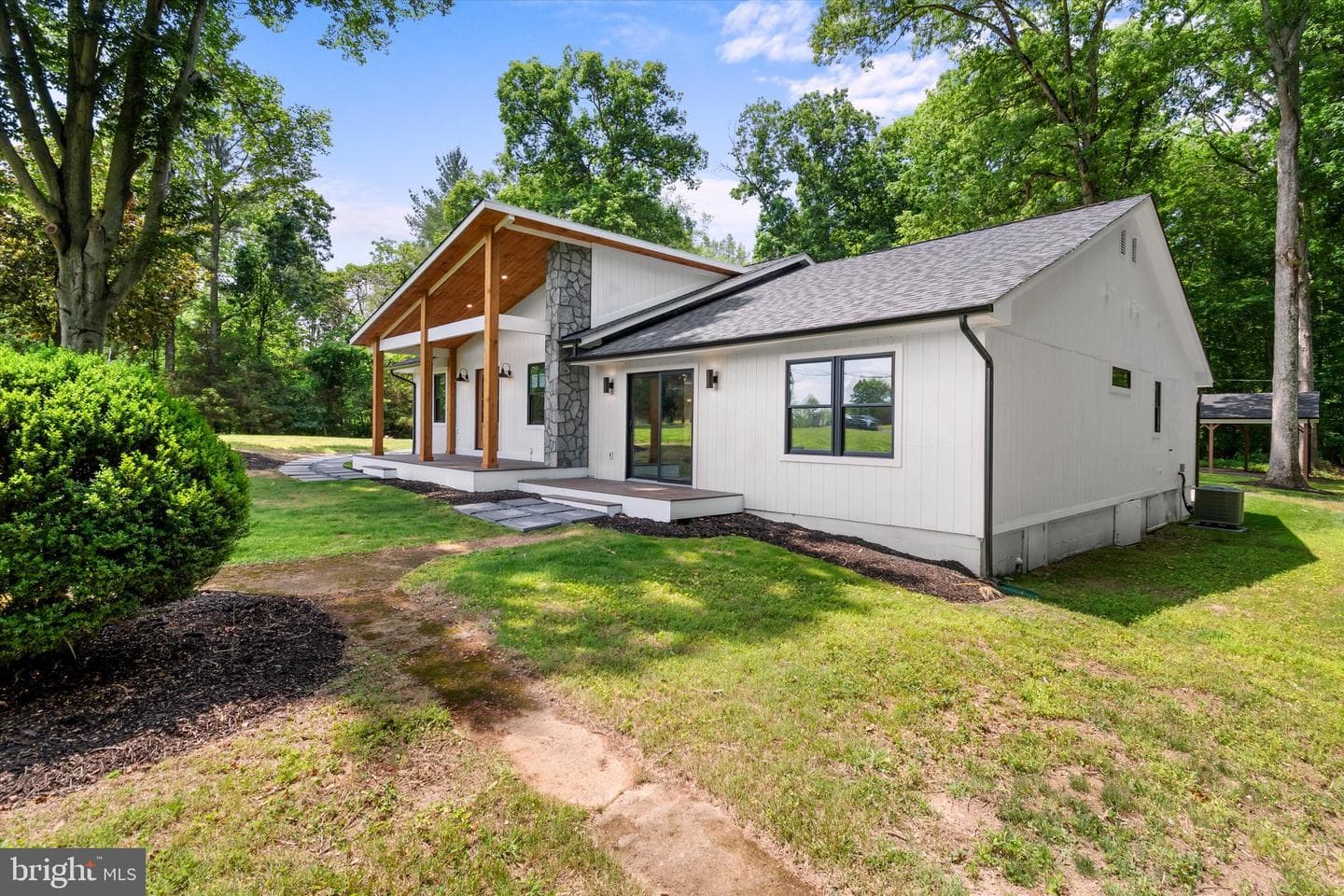 12365 Henderson Road photo 4