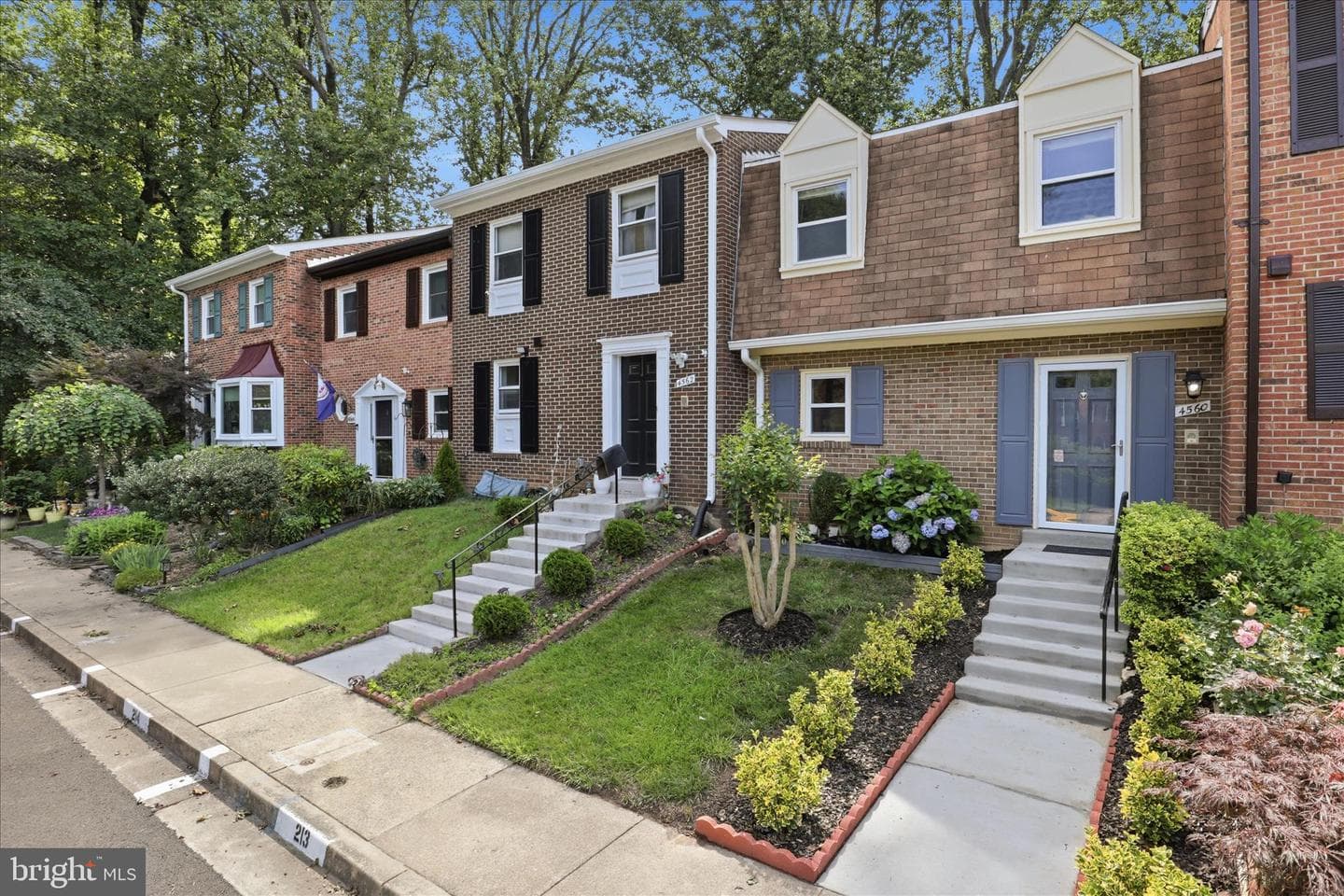 4560 Metro Court photo 4