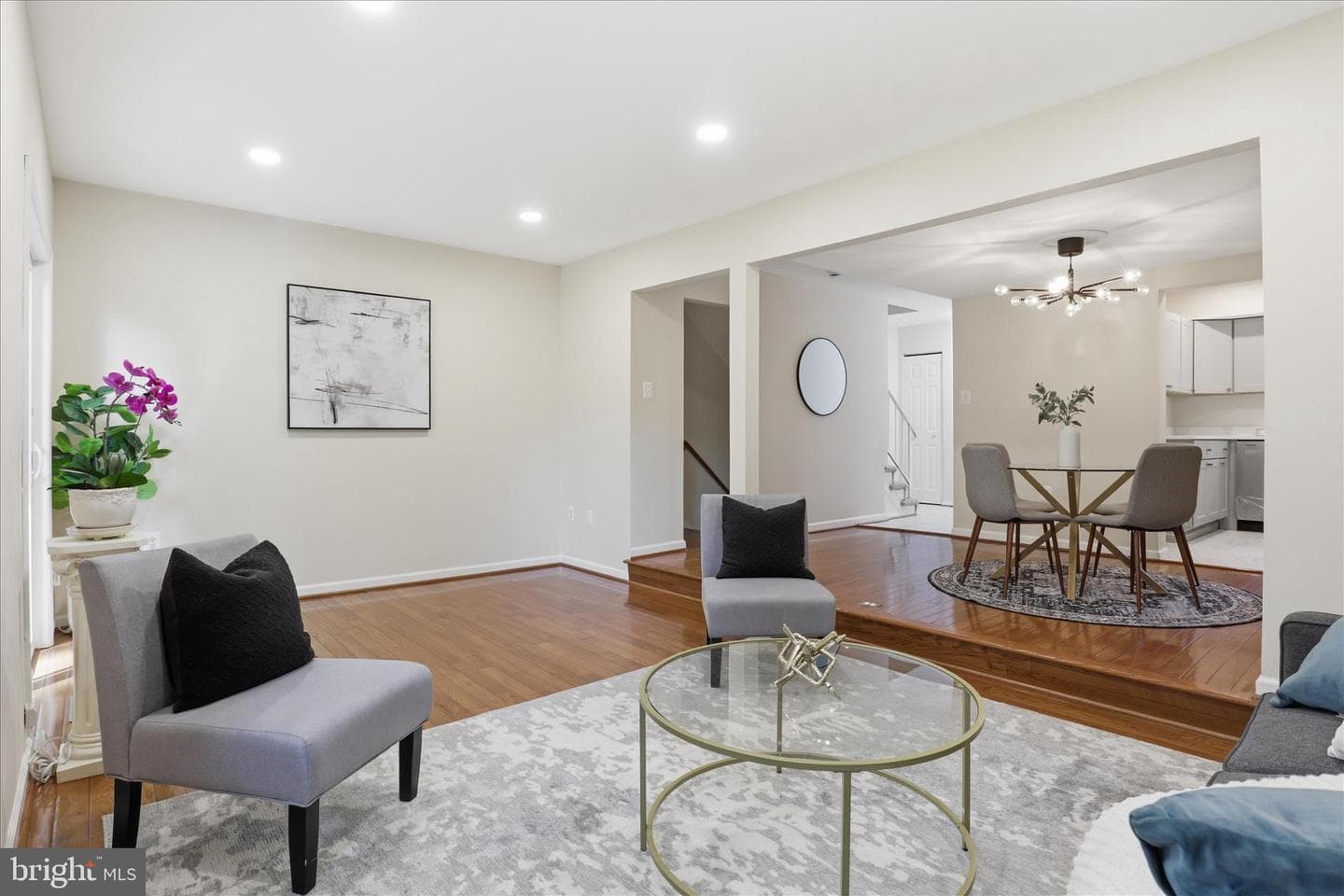 4560 Metro Court photo 5