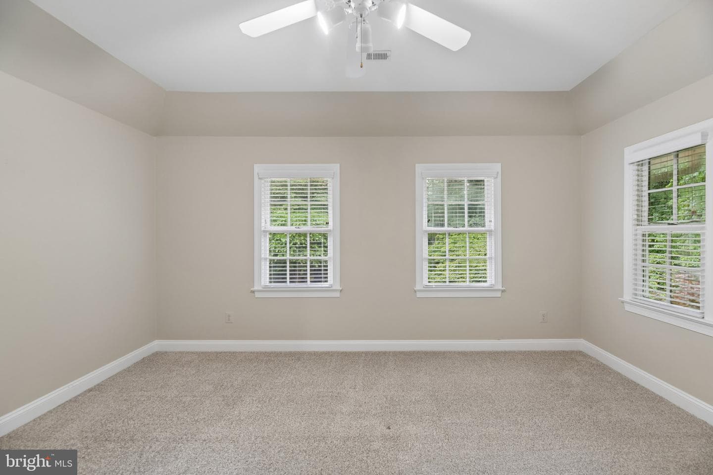 512 Seneca Green Way photo 66