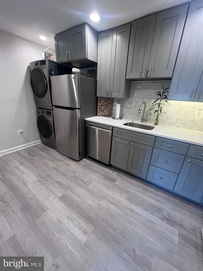 9706 Kingsbridge Drive #102 photo 26