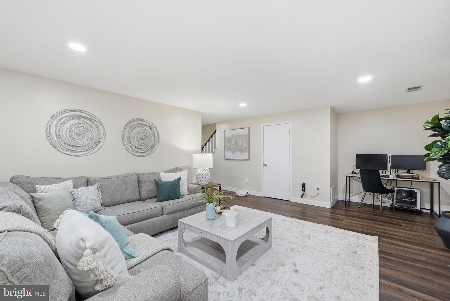 10243 Roberts Common Lane photo 18