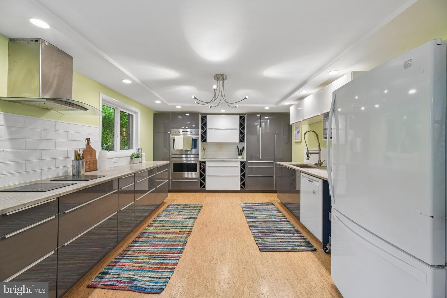 4957 Regina Drive photo 11