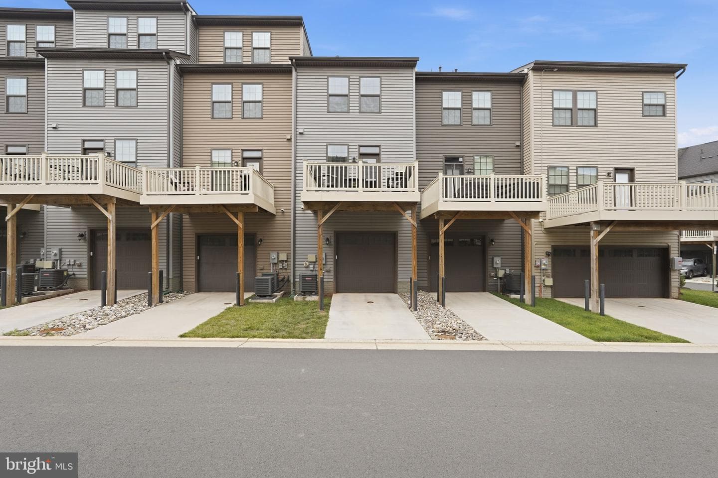 2764 Velocity Road photo 26