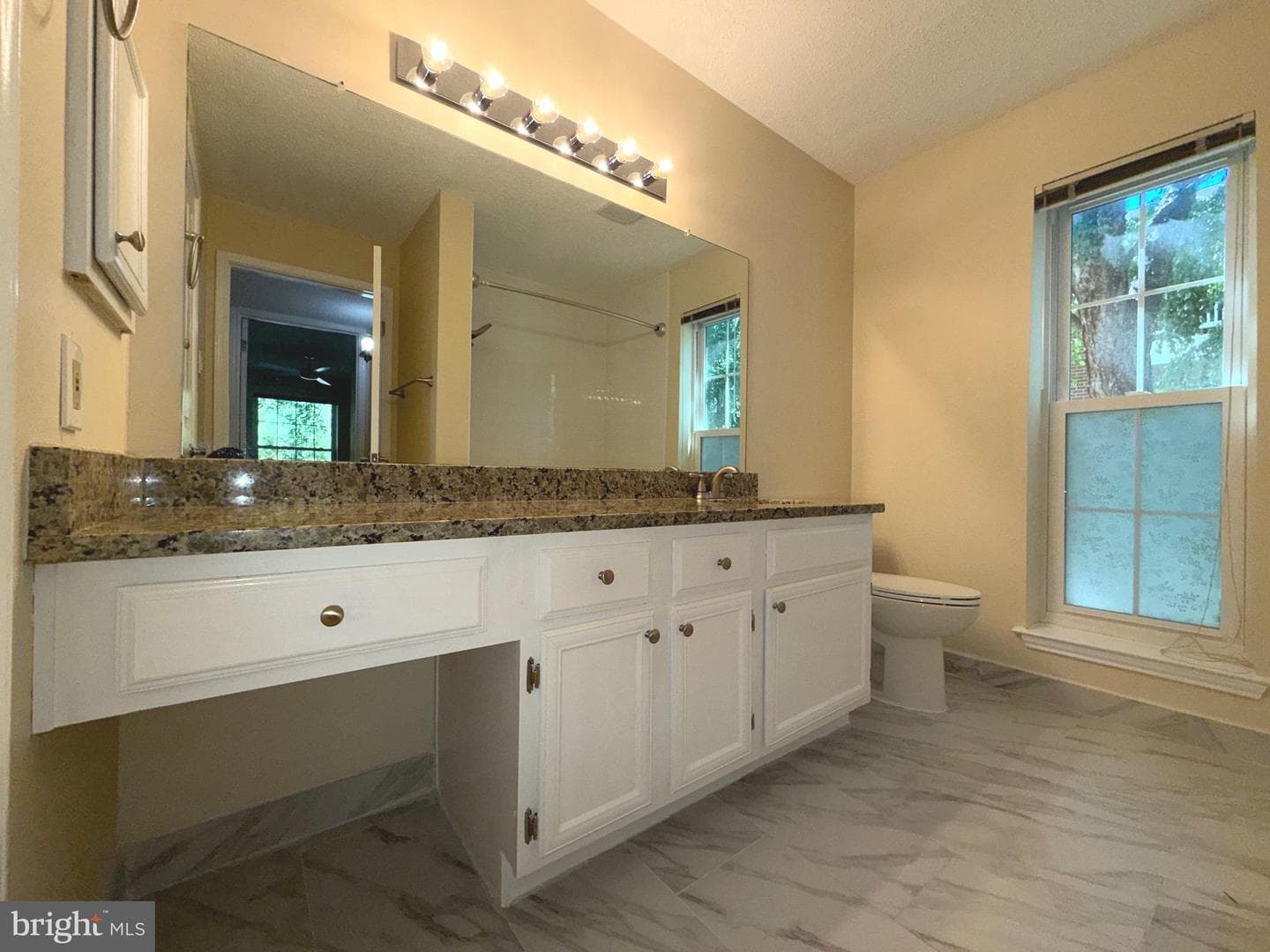 1534 Lincoln Way #204 photo 14