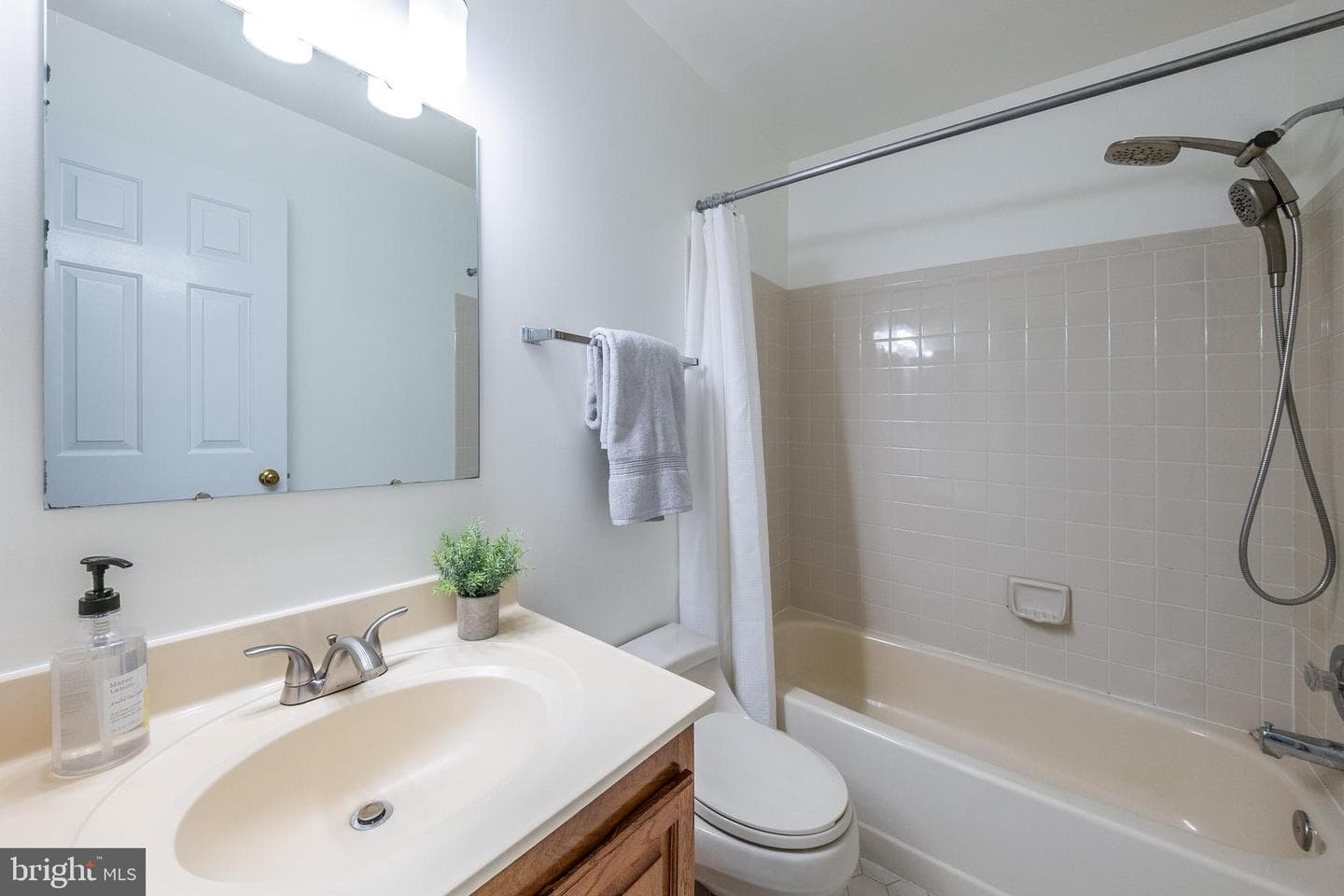 8174 Cliffview Avenue photo 34