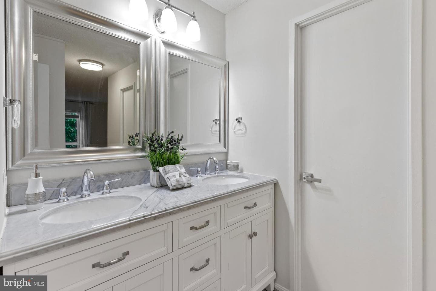 8360 Greensboro Drive #306 photo 22