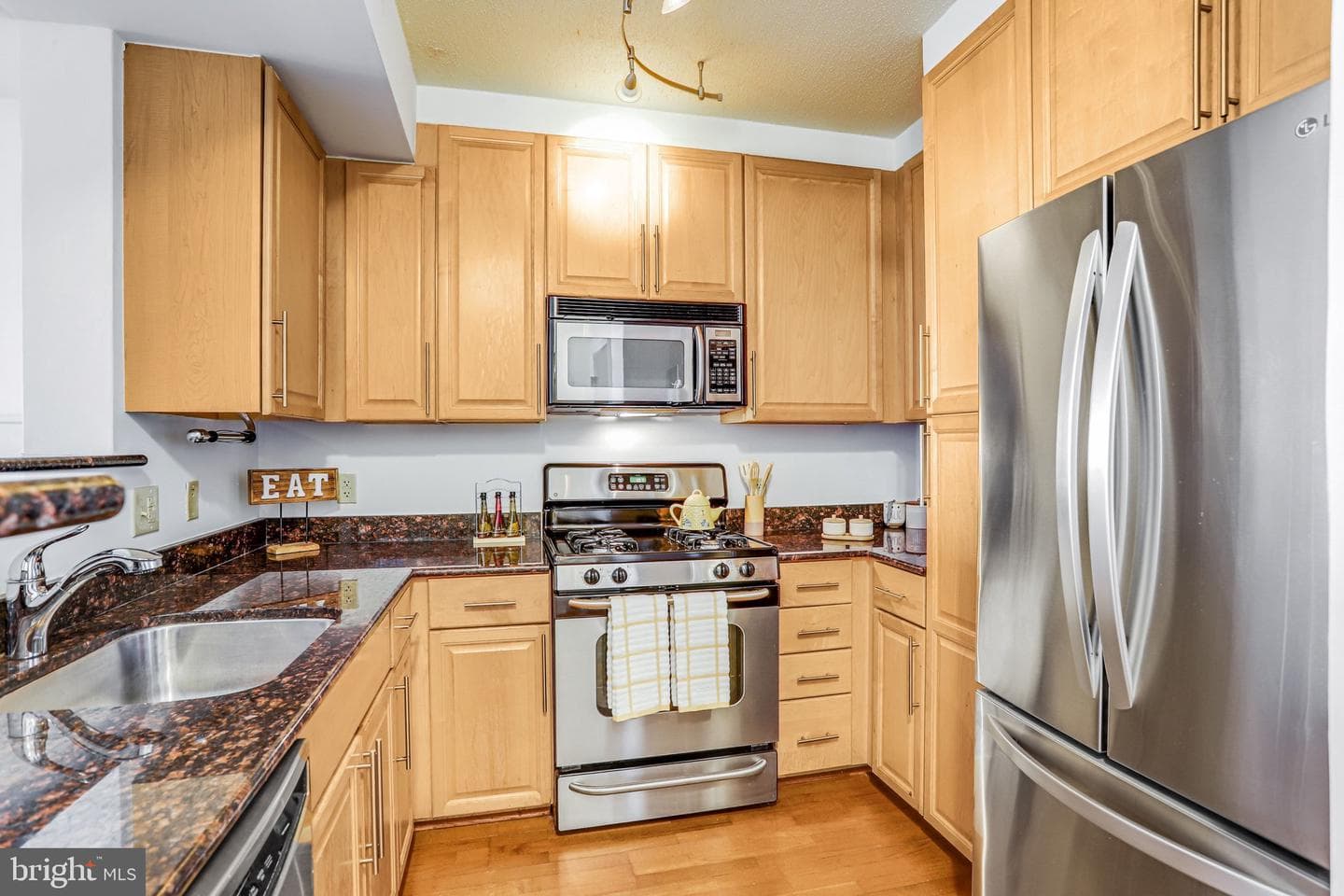 11760 Sunrise Valley Drive #415 photo 22