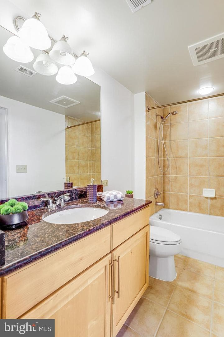11760 Sunrise Valley Drive #415 photo 24