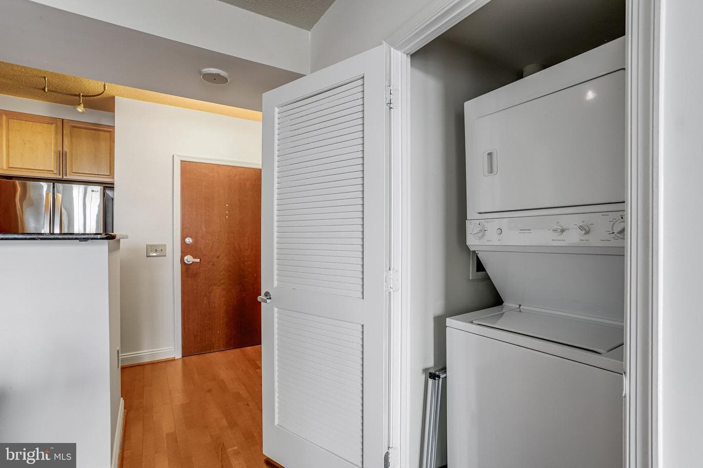 11760 Sunrise Valley Drive #415 photo 9