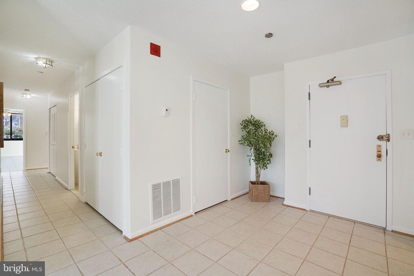3713 S George Mason Drive #t5w photo 25