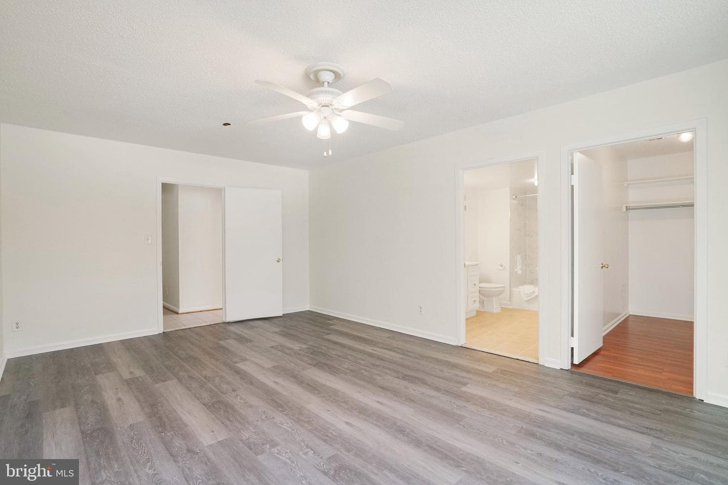 3713 S George Mason Drive #t5w photo 28