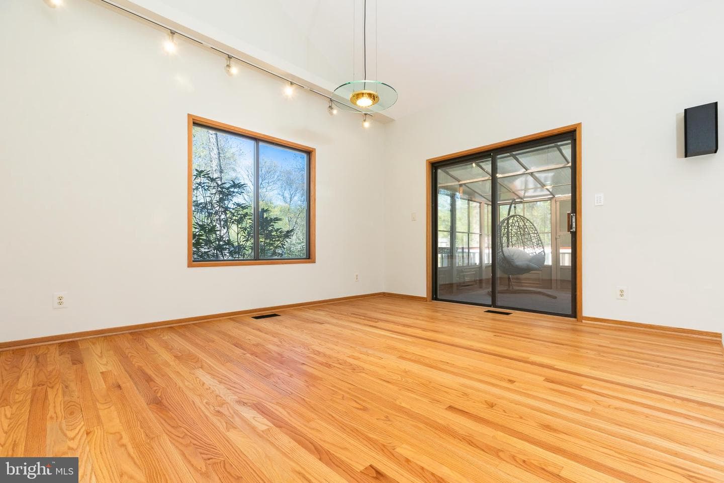 513 Springvale Road photo 27