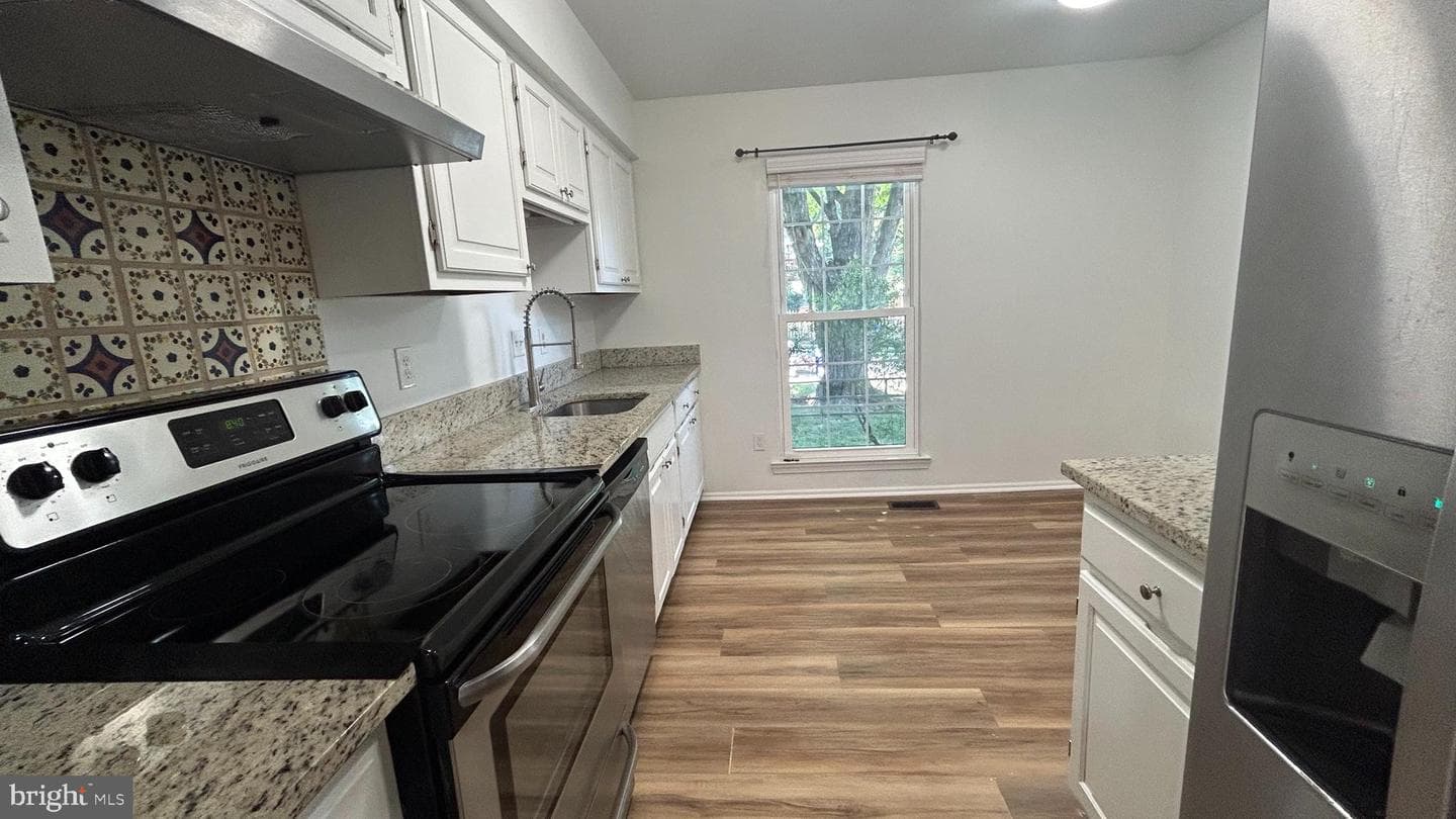 10603 Reeds Landing Circle photo 10
