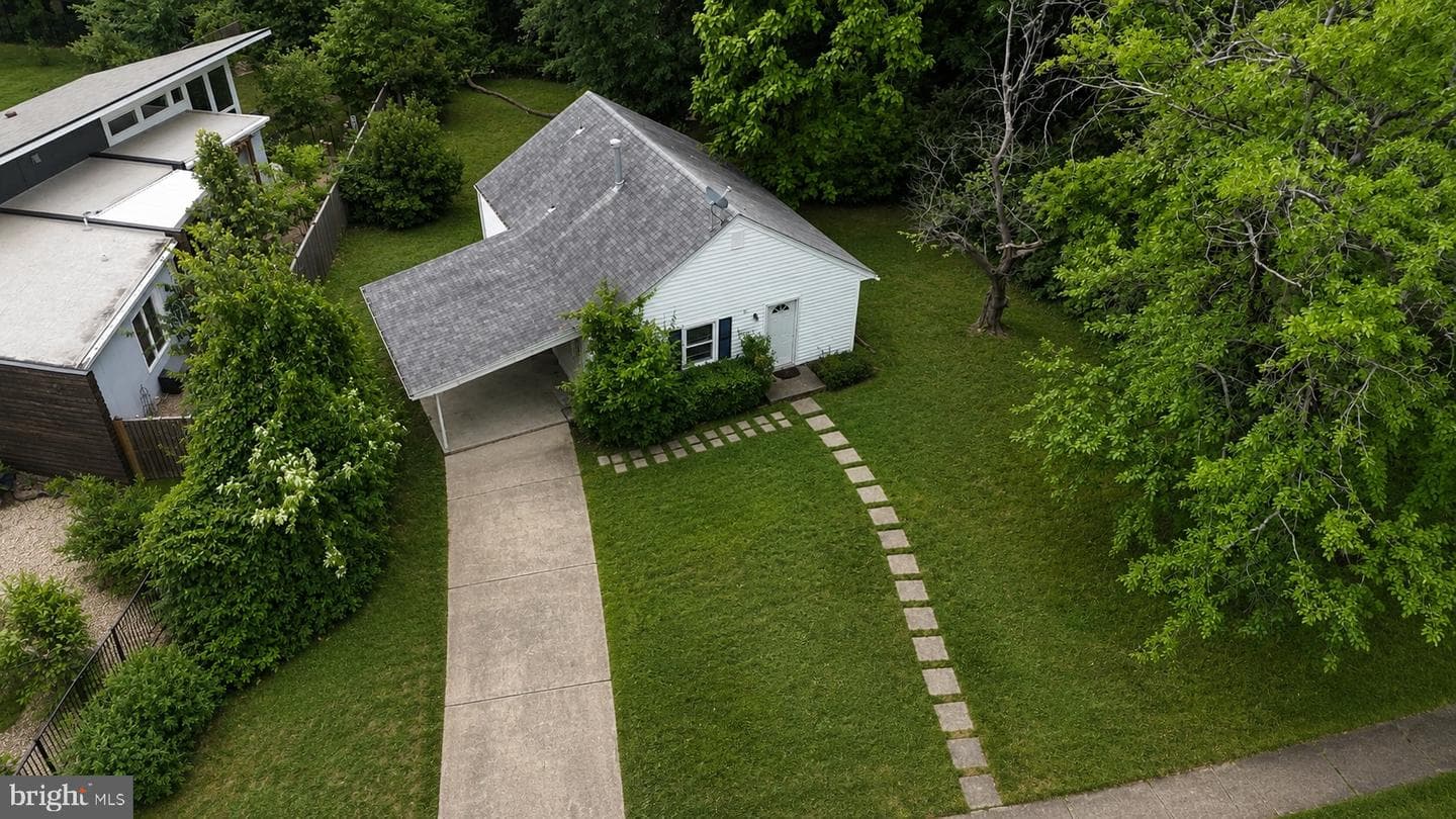 2155 Pimmit Drive photo 6