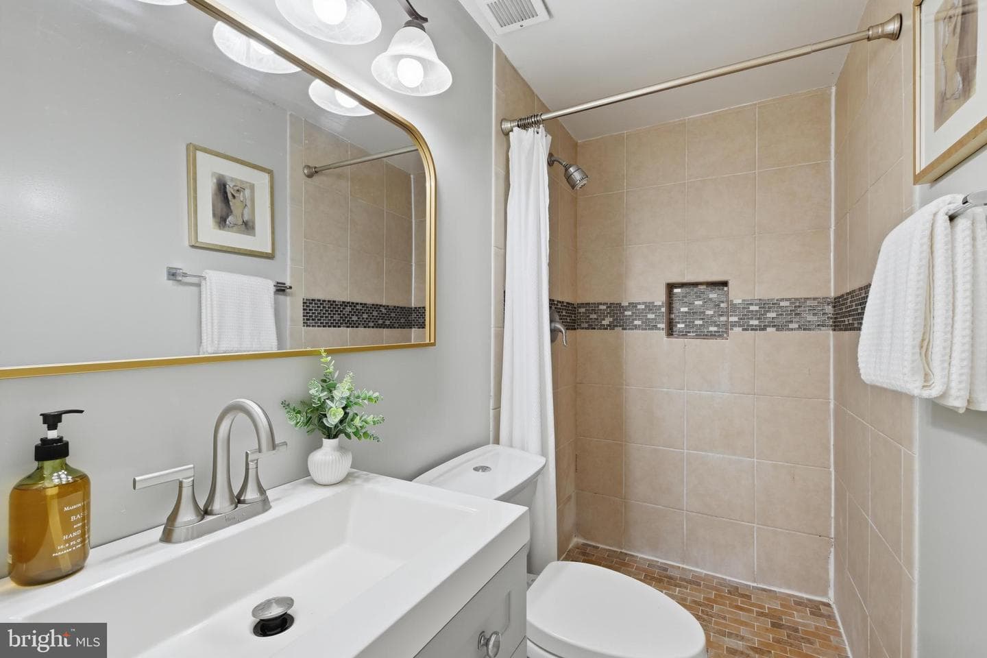 2240 Sanibel Drive photo 37