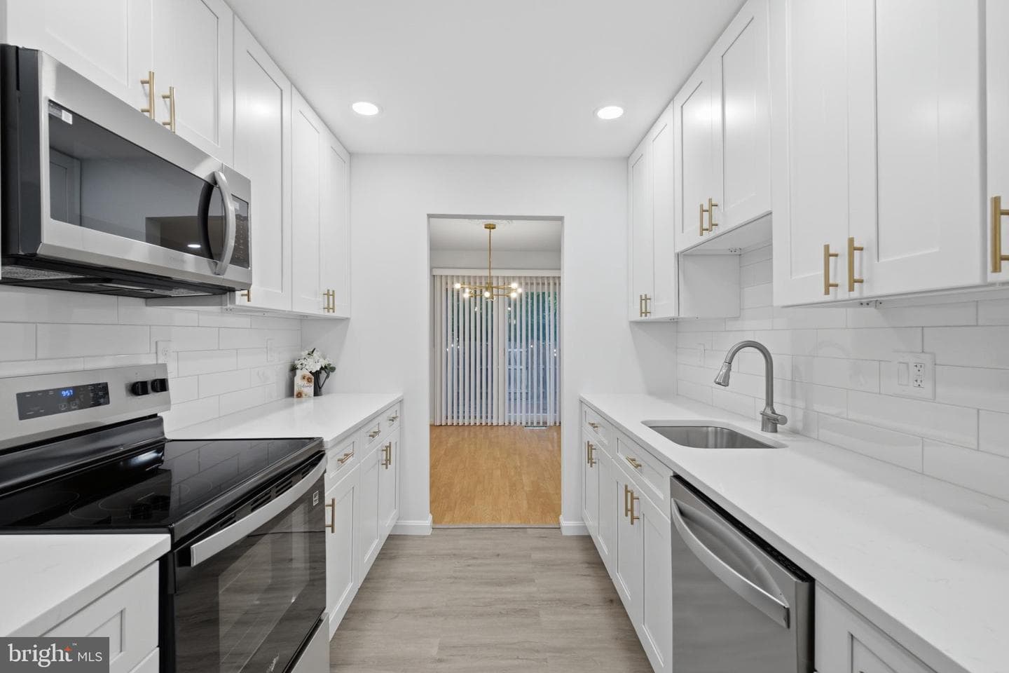 9664 Masterworks Drive photo 10