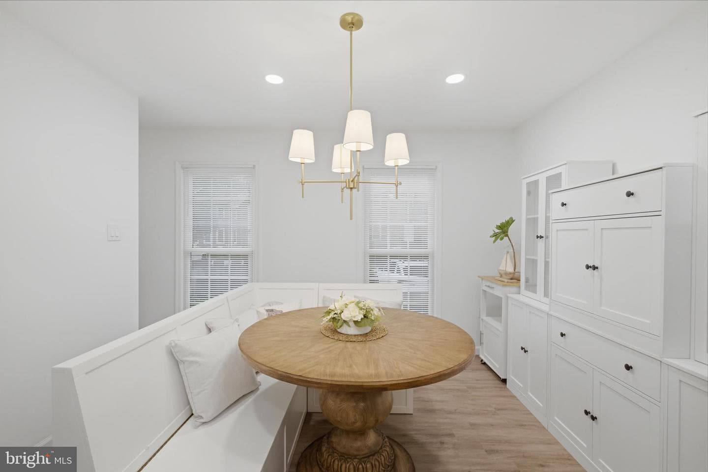 9664 Masterworks Drive photo 12