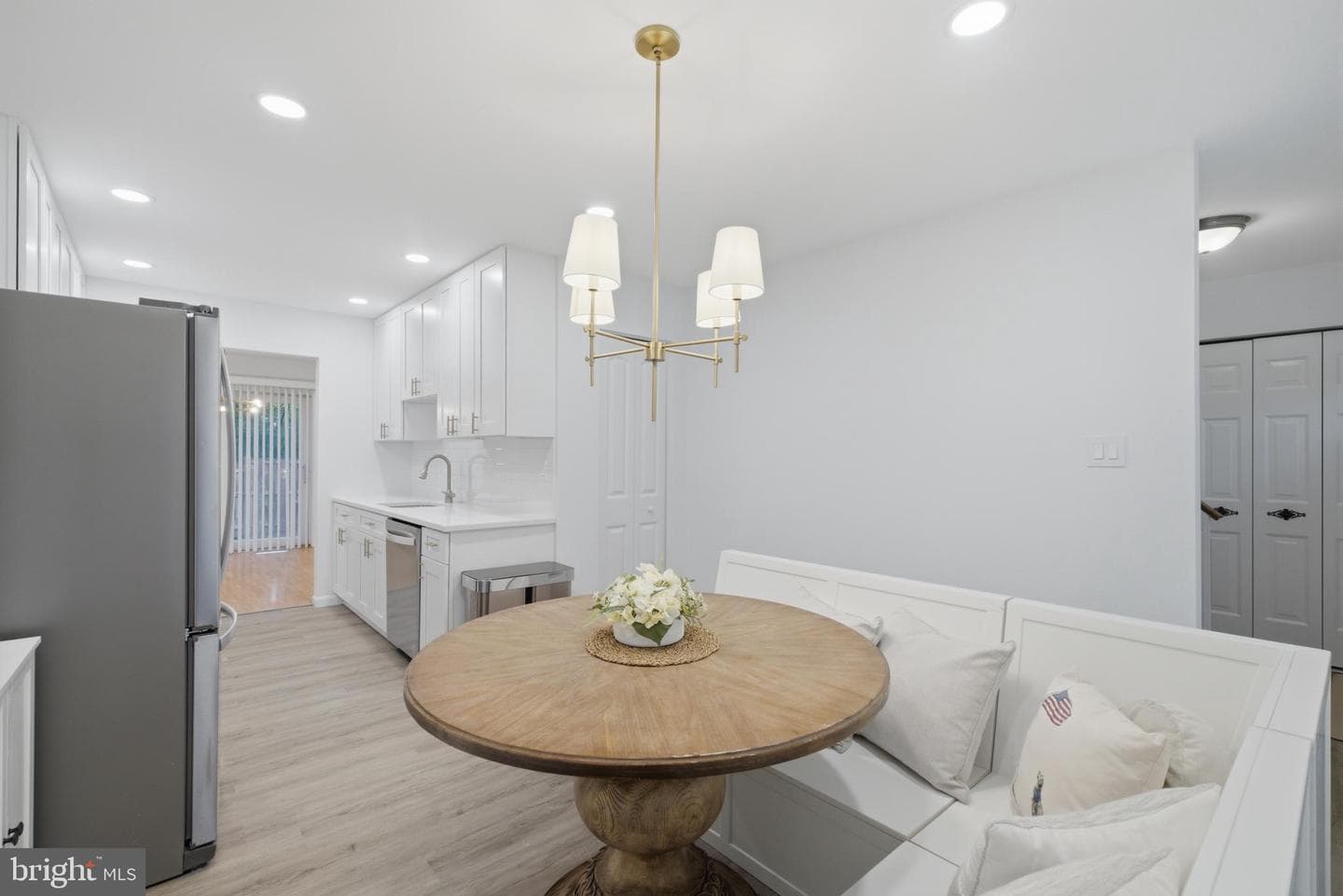 9664 Masterworks Drive photo 13