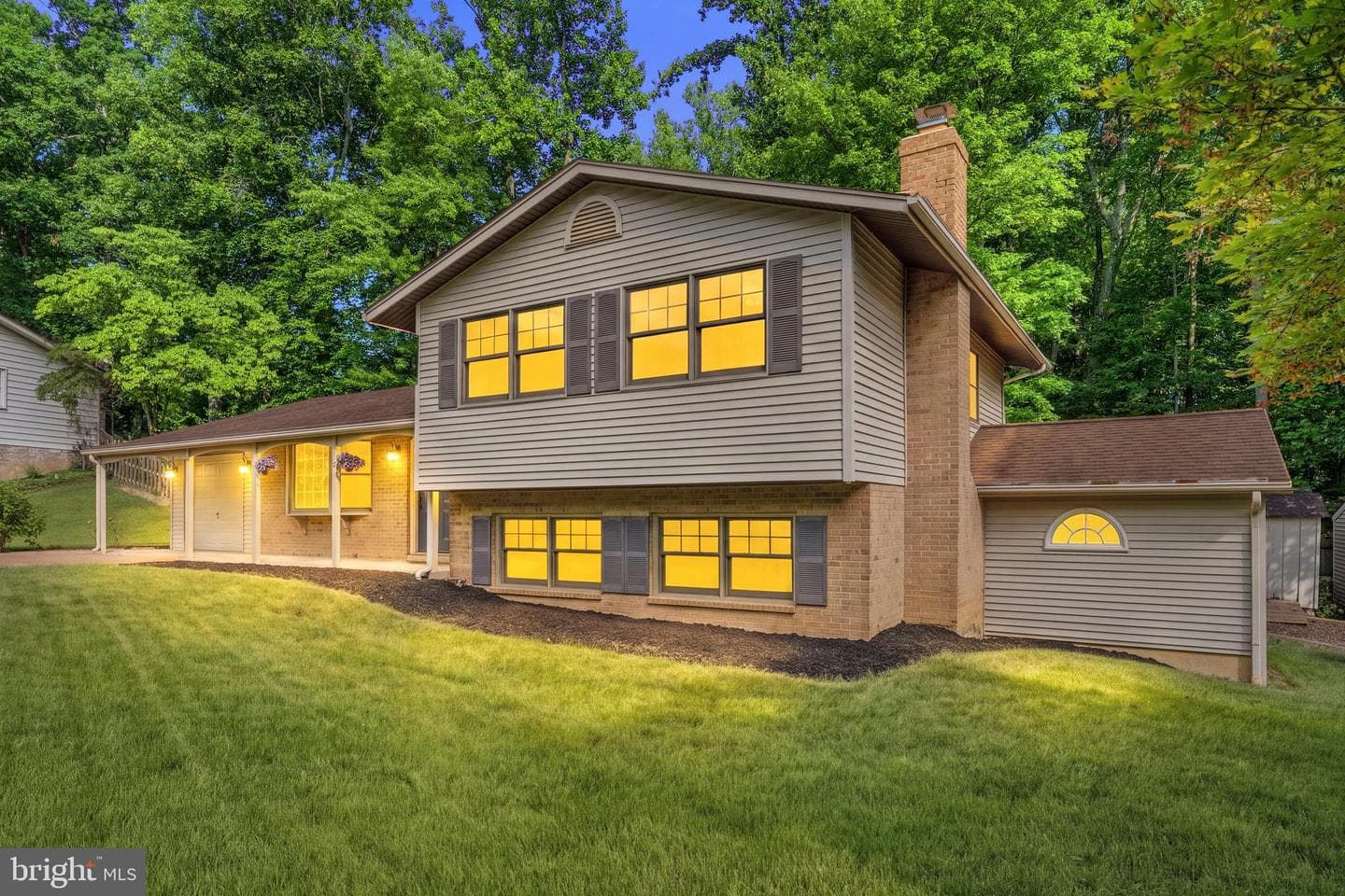 7233 Ashview Drive, Springfield