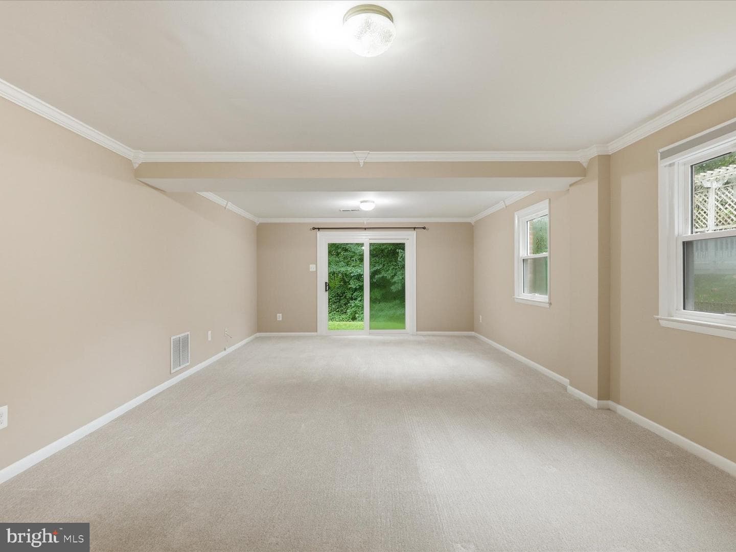 7218 Hadlow Drive photo 24