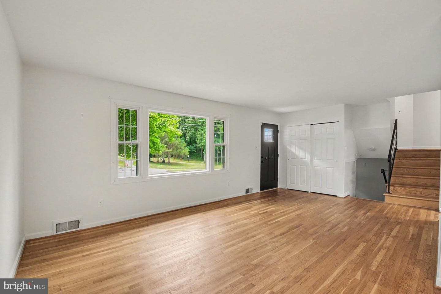 6303 Bardu Avenue photo 4